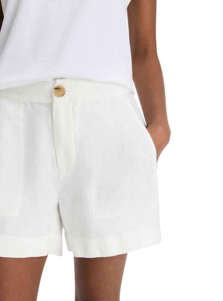 Vince Hemp Short Off White